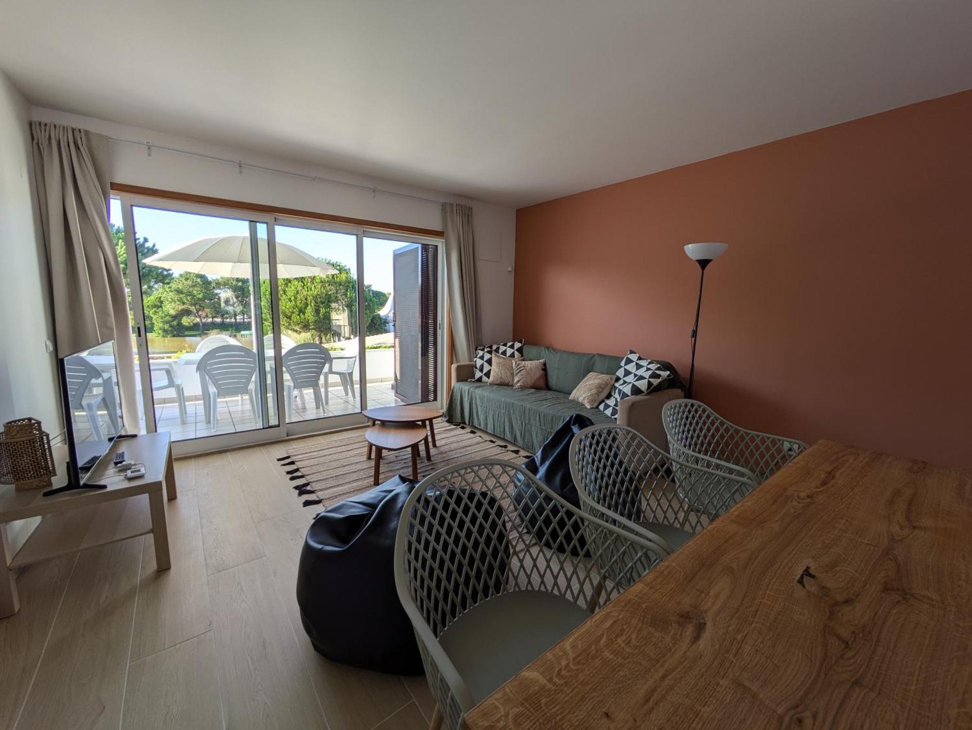 Private Lake Condo Apartment - Troia Luaran gambar